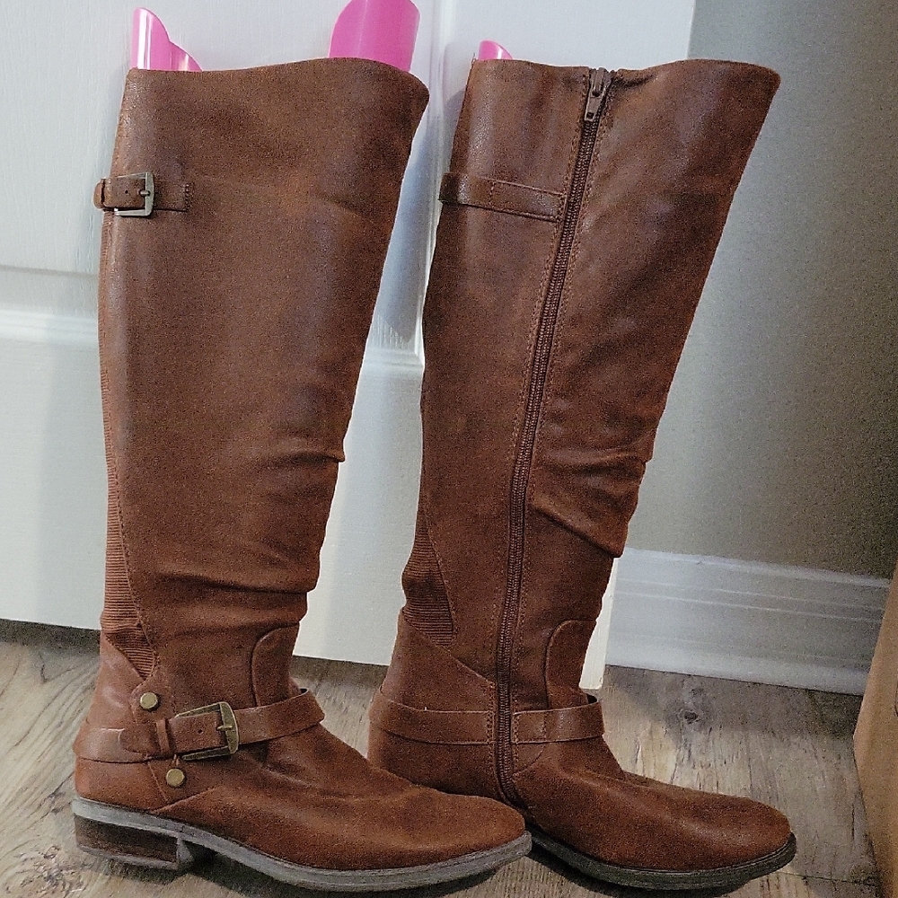 Bear Trap Women’s Brown Knee High Boots – Low Heel
